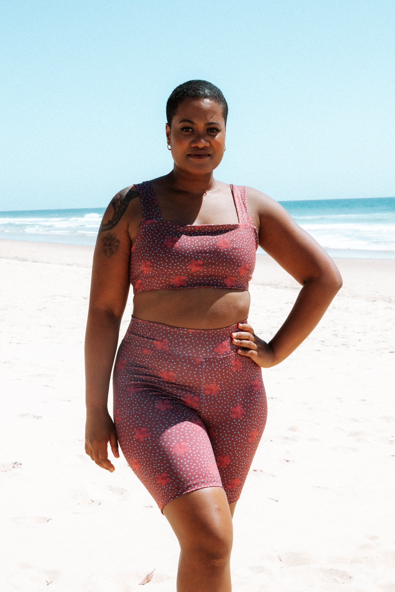 Athleisure Square Crop // Hibiscus
